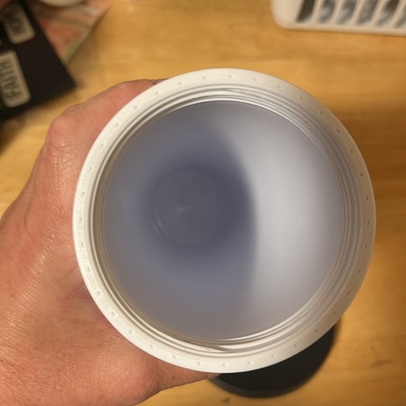 STARBUCKS Black & White ZEBRA STRIPE VENTI Cold Cup TUMBLER 24oz BLK Straw - Picture 3 of 5